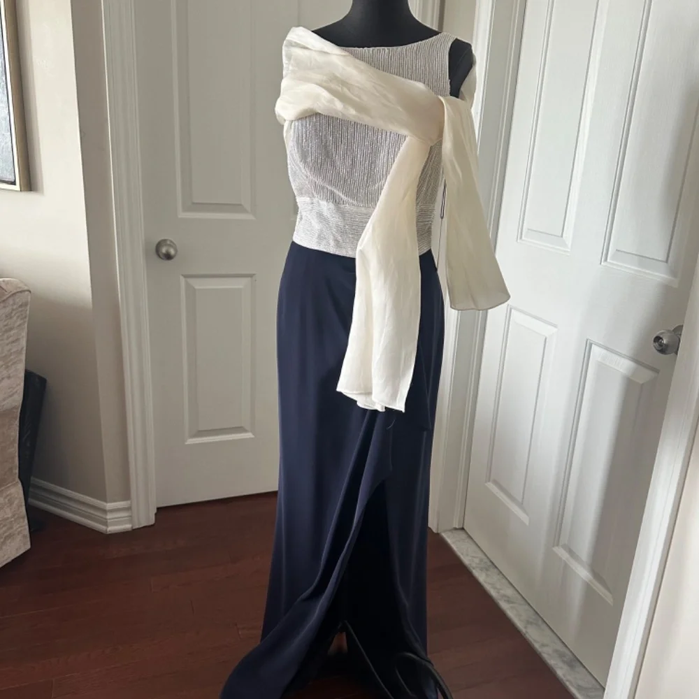 Frascara New gown - Picture 4 of 7